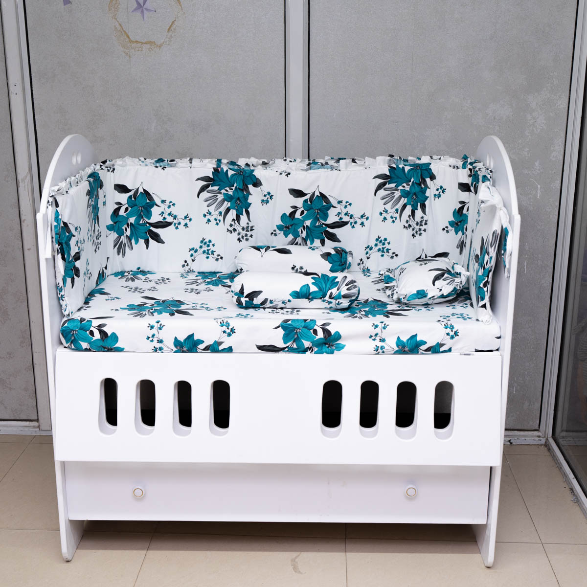 Baby Cot Bed with beddings