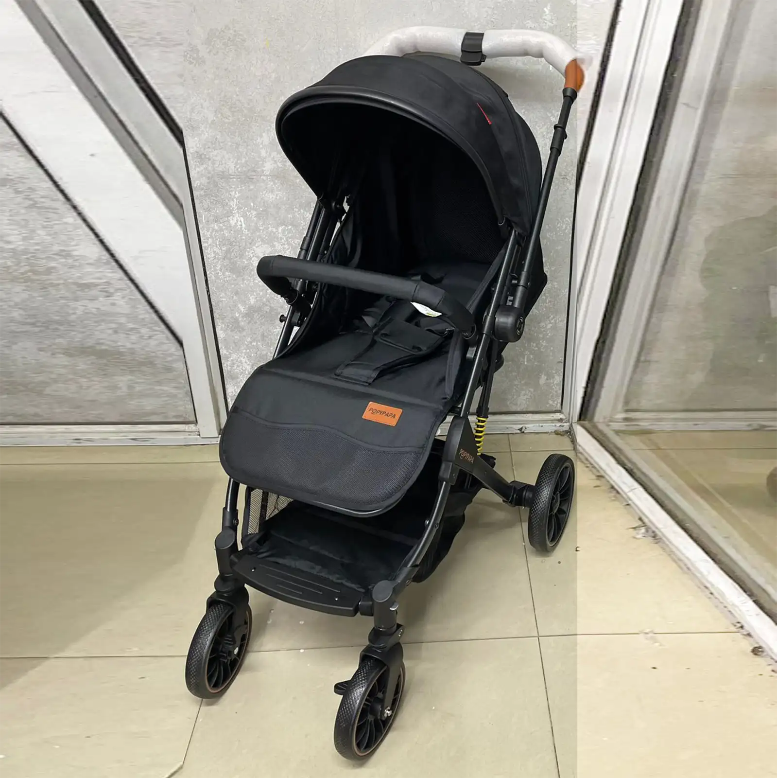 Foldable stroller for travel