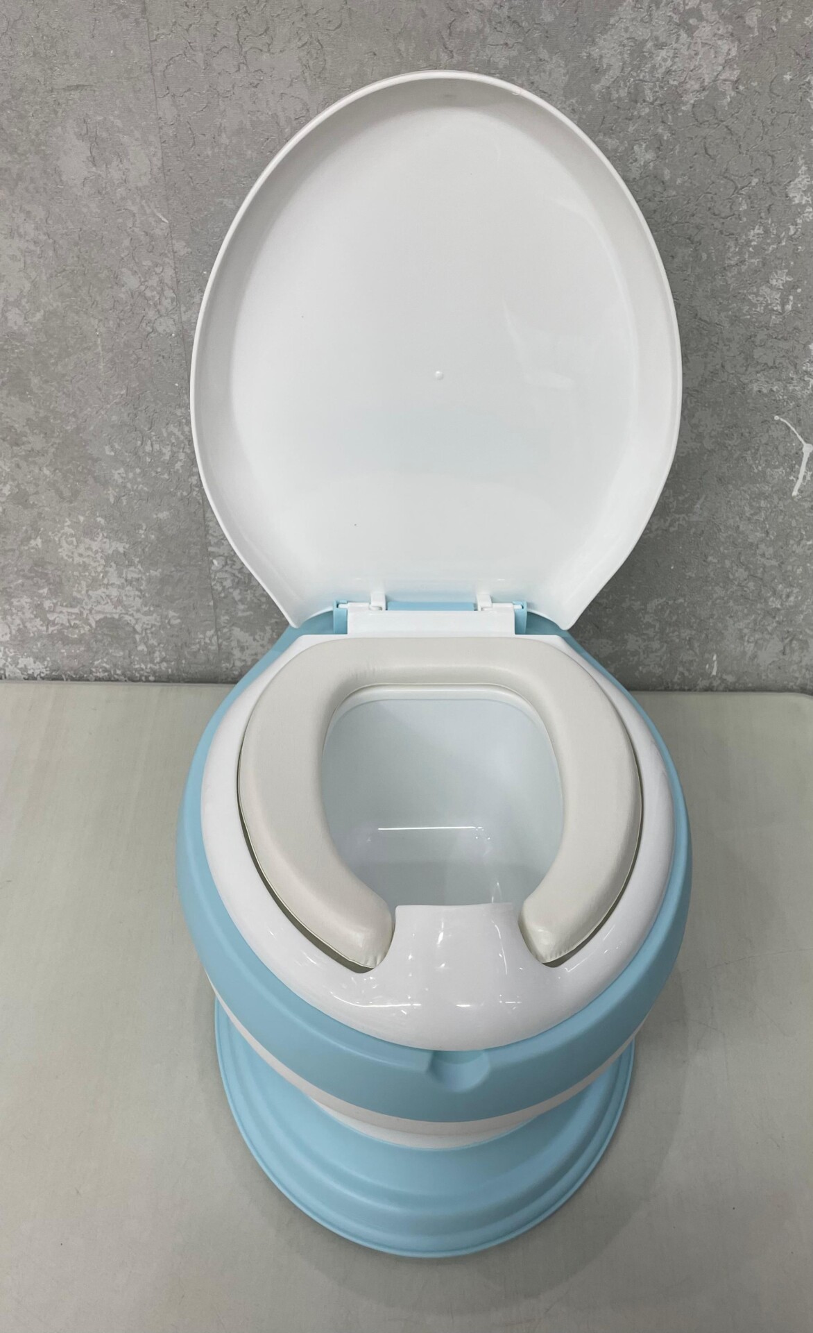 Portable baby toilet training potty