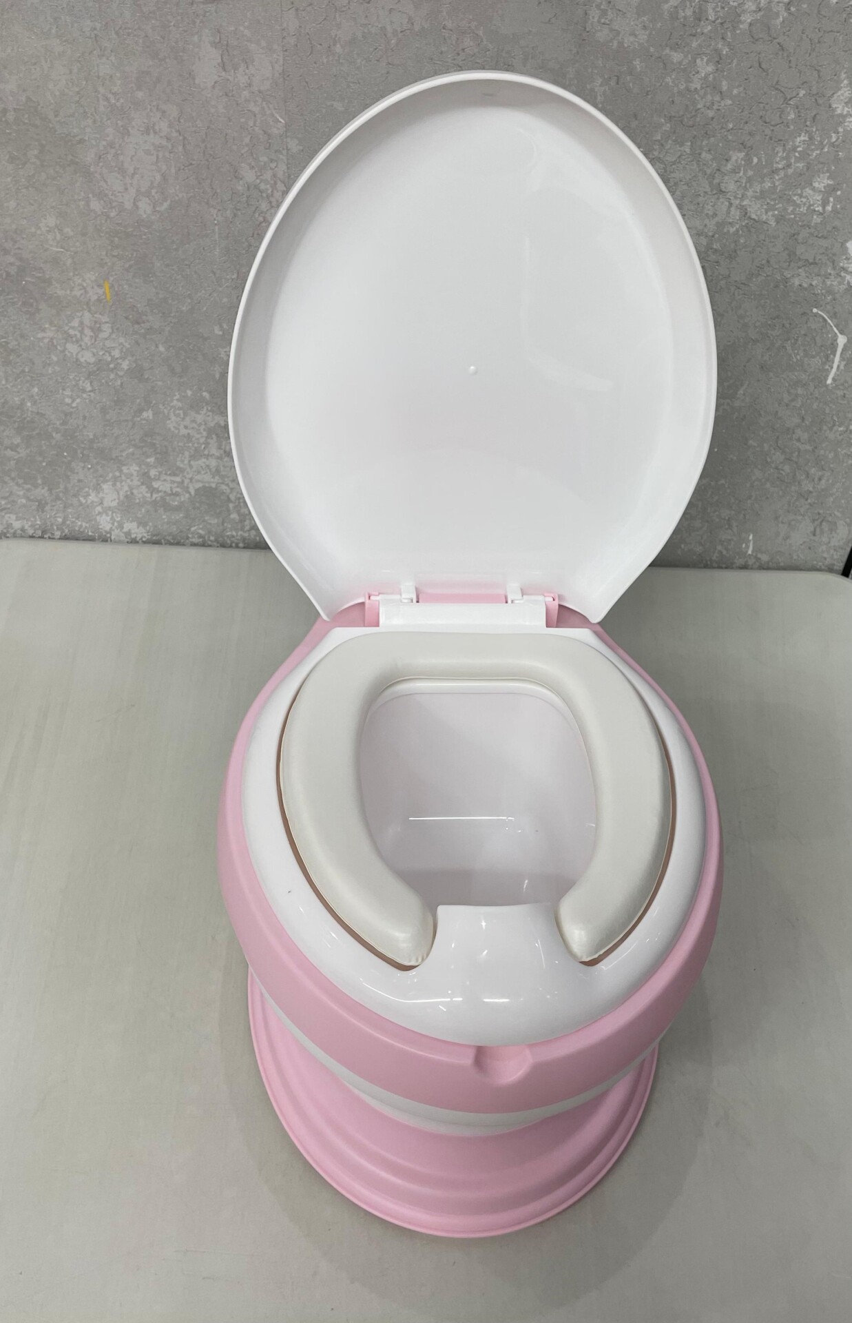 Portable baby toilet training potty